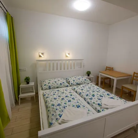 Hullam Casa de hóspedes Siófok